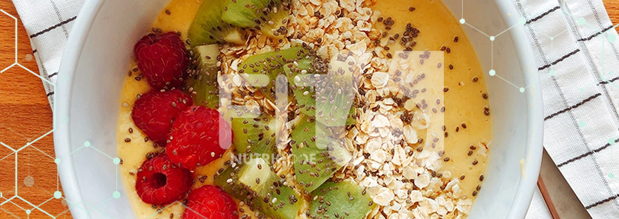 Smoothie bowl de manga com kéfir